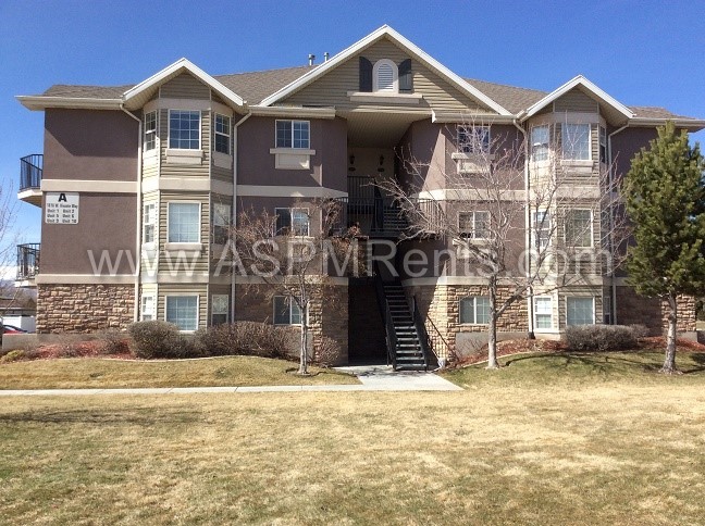 Primary Photo - 1616 W Vivante Way