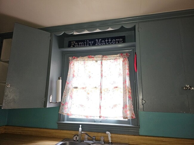 Photo - 327 18th St House