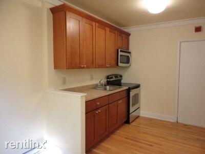 Primary Photo - 112 S 12th St