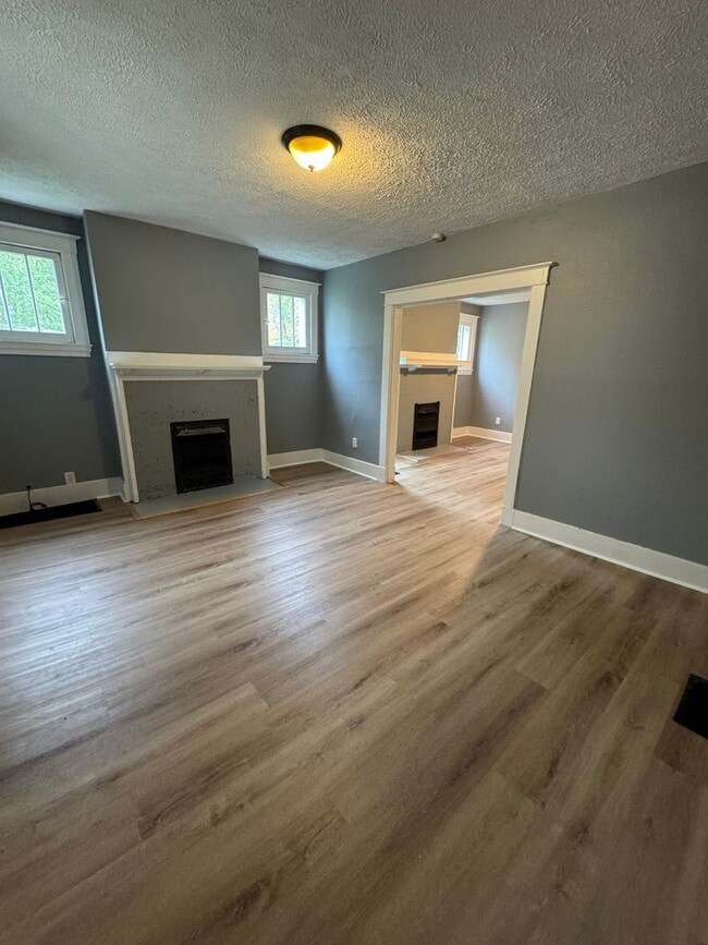 Building Photo - 311 W Burgess St