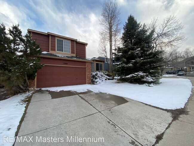 Foto del edificio - 3 br, 3 bath House - 5208 Galena Ave