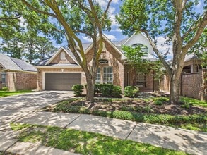 Building Photo - 5407 Lake Pl Dr