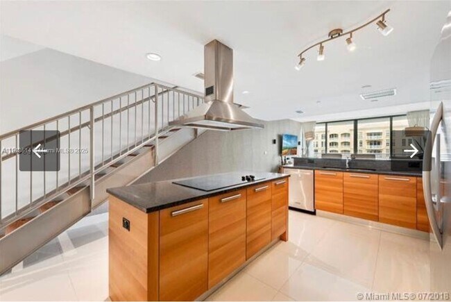 Foto del edificio - 2950 NE 188th St