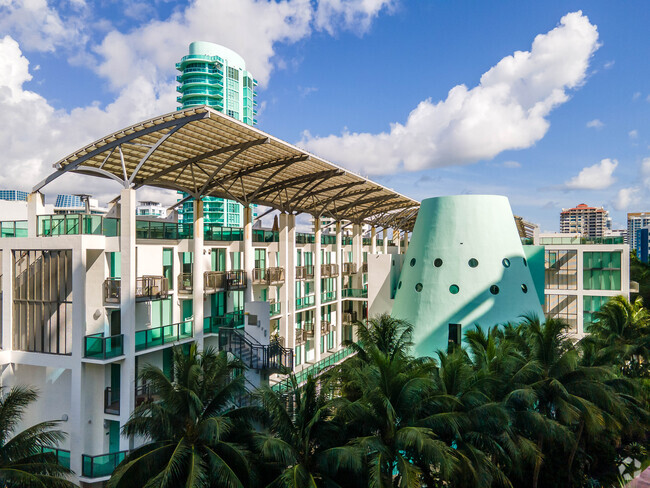 Building Photo - Terra Beachside Villas