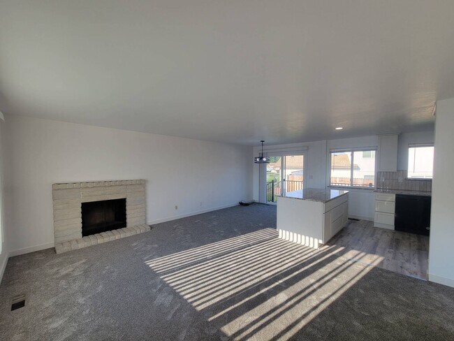 Building Photo - 1603 Eagle St