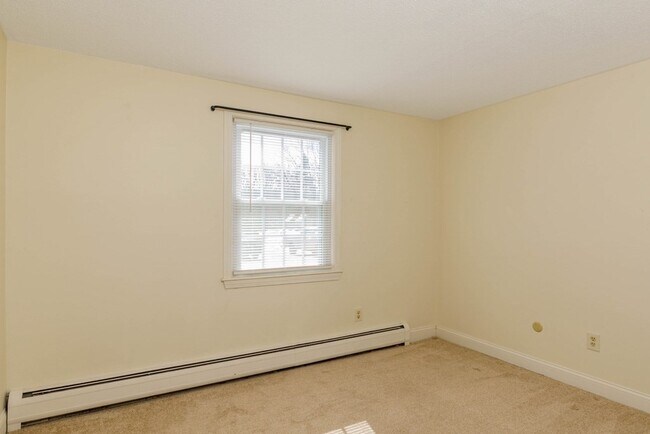 Foto del edificio - 90 Ridgewood Ln