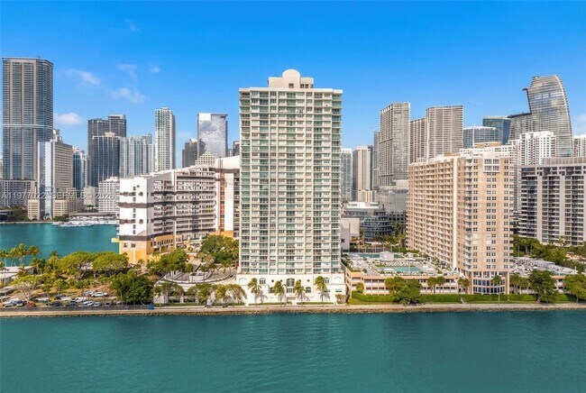 Foto del edificio - 800 Claughton Island Dr