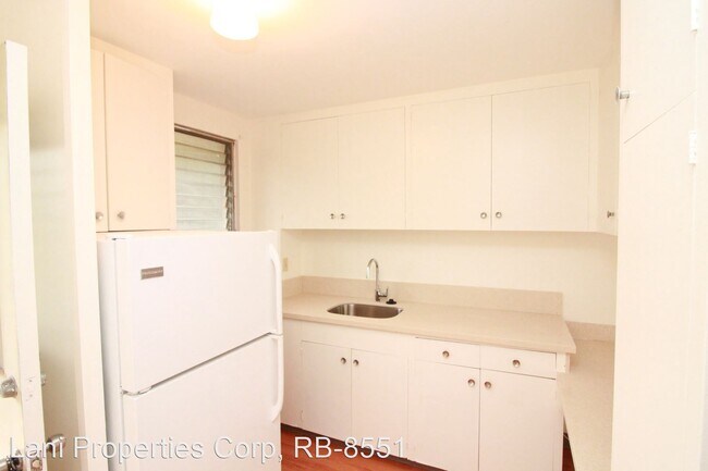 Building Photo - 1060 Green St