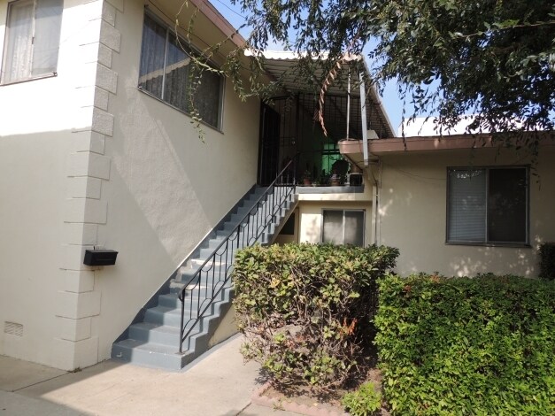 Foto del edificio - 10537 Crenshaw Blvd