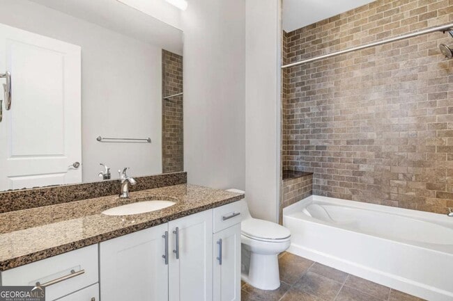 Building Photo - 270 17th St NW