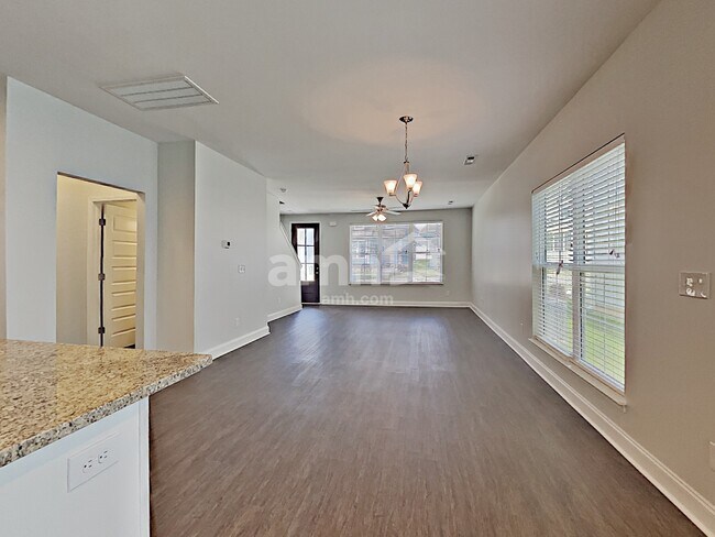 Foto del edificio - 5320 Tupelo St