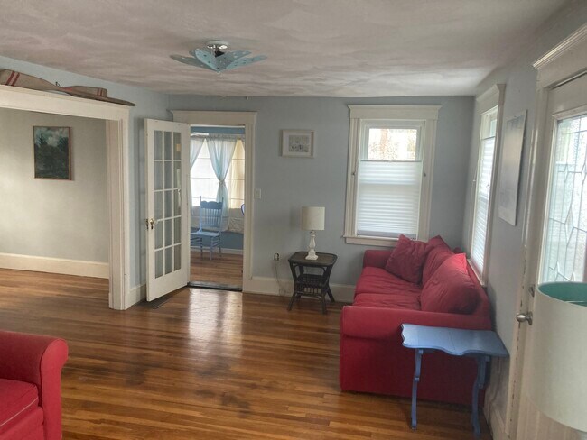 Building Photo - 571 Quincy Shore Dr