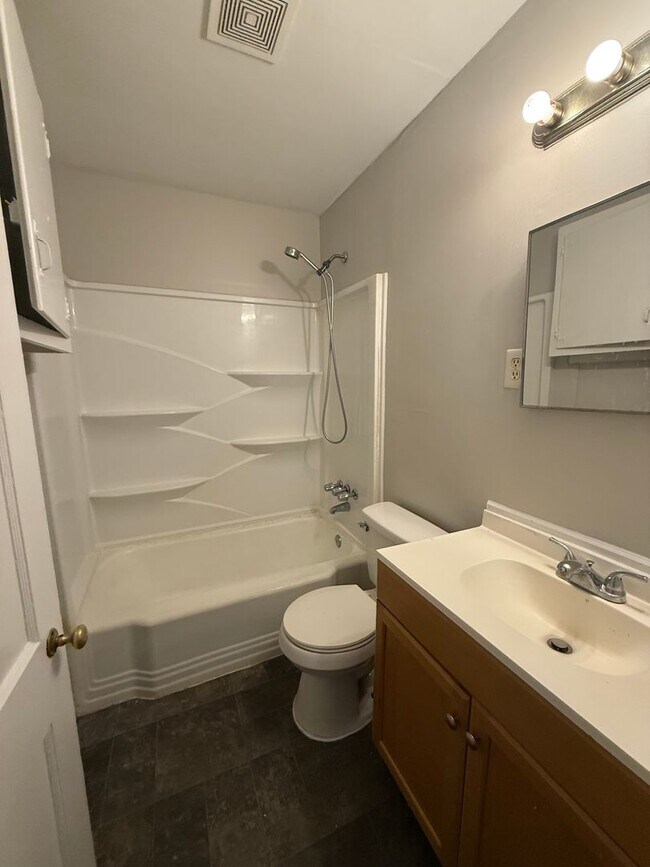 Foto del edificio - Charming 2 bedroom 1 bath home - U of M