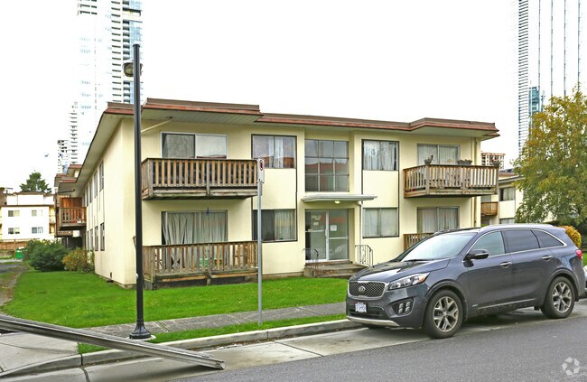 Building Photo - Dow 1