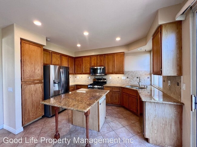 Building Photo - 3 br, 2.5 bath House - 18910 Caminito Cant...