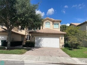 Building Photo - 5031 Madison Lakes Cir W