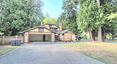 Building Photo - 13230 Amble Greene Crt
