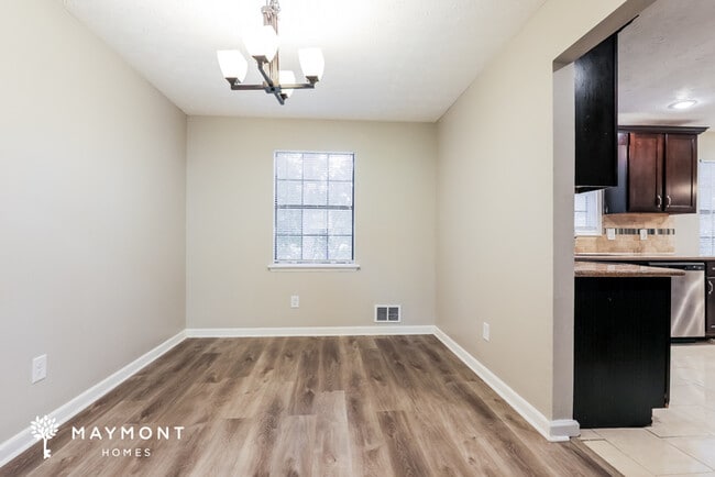 Foto del edificio - 110 Lupine Ct