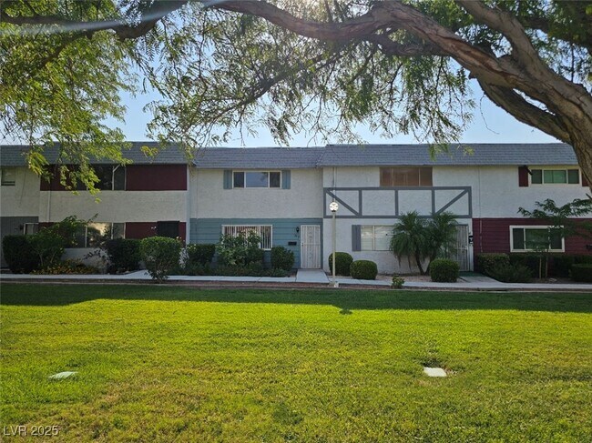 Foto del edificio - 223 Greenbriar Townhouse Way