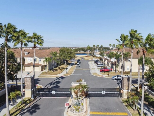 Building Photo - 2978 Langdon Ln N