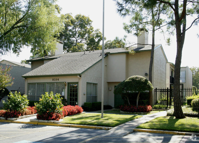 Horizon East Apartments-Exterior - Horizon East Apartments