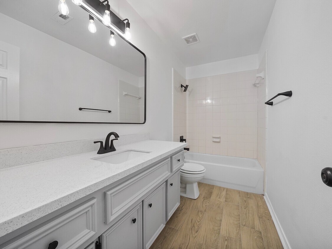 Foto del edificio - 14206 Windy Ridge Ln