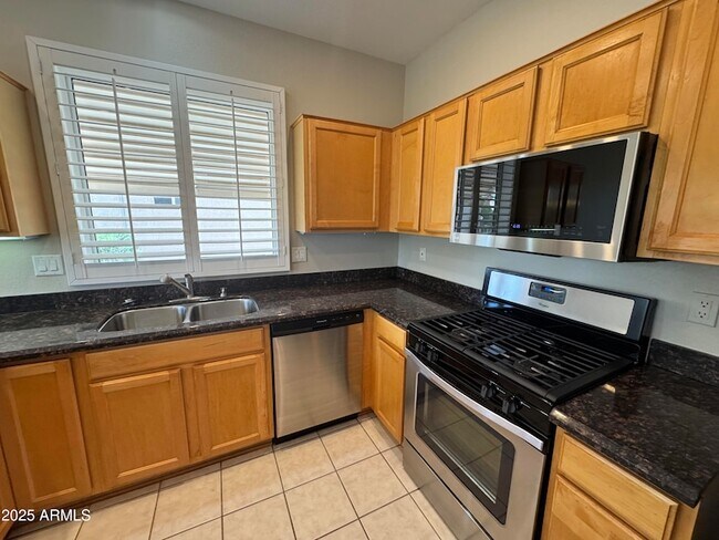 Foto del edificio - 22107 N Veterans Dr