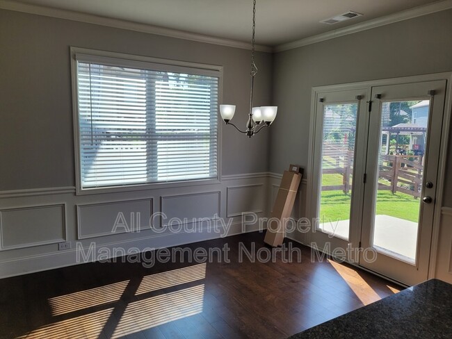 Foto del edificio - 6477 Crosscreek Ln