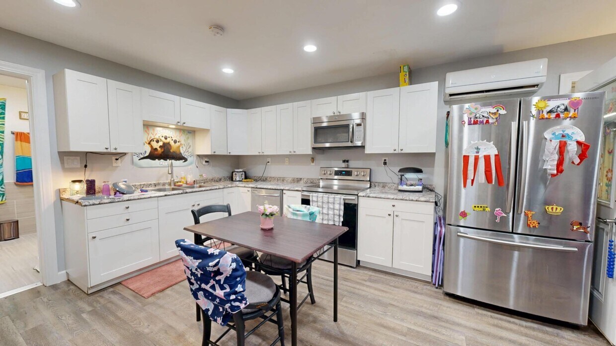 Foto principal - 1410 Gillette St