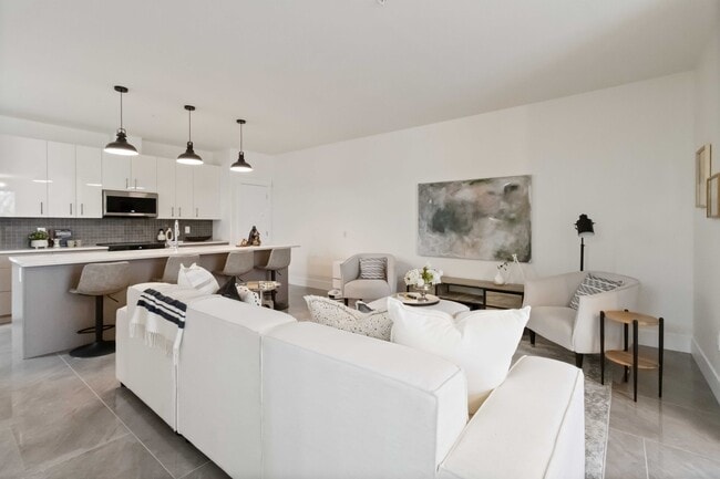 Building Photo - 1414 Main St