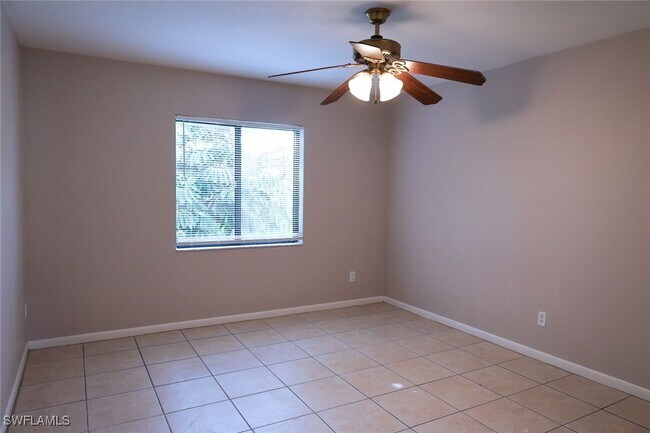 Building Photo - 1380 Green Valley Cir