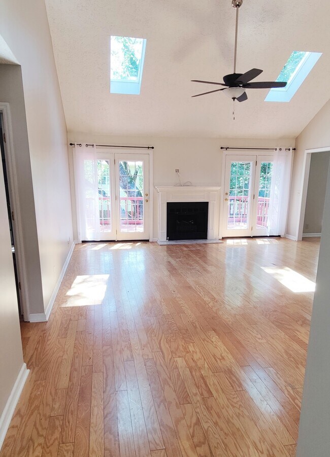 Foto del edificio - 1148 Dawnwood Dr