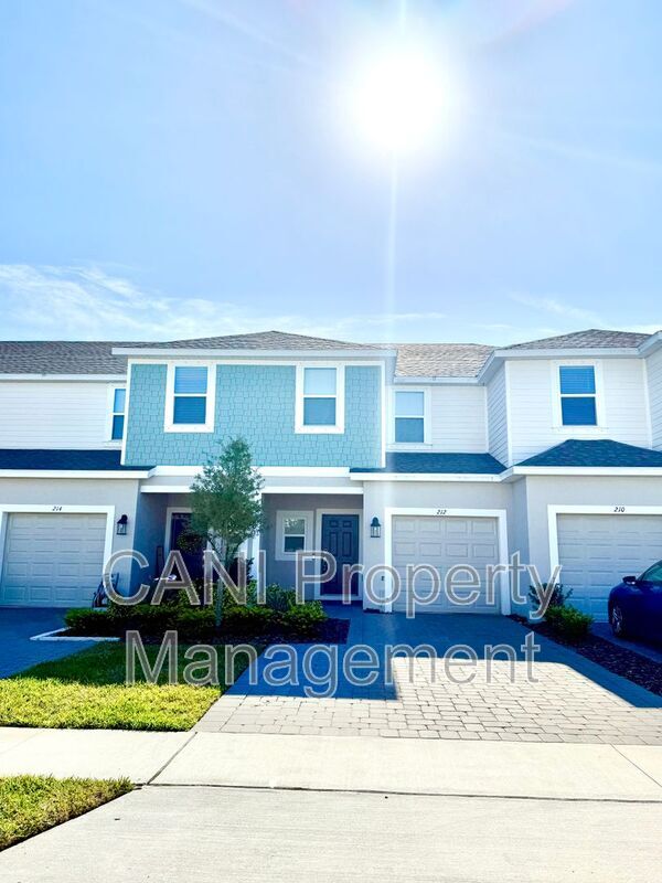 Foto principal - 212 Riverfront Wy