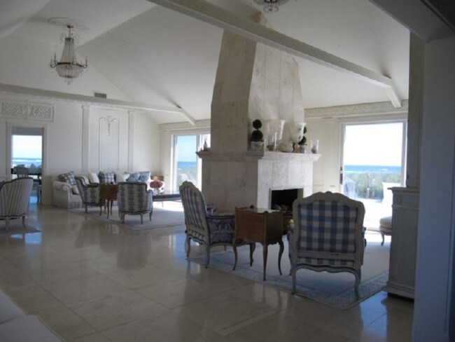 Foto del edificio - 396 Meadow Ln