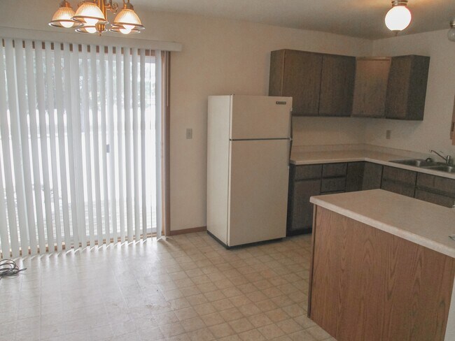 Foto del edificio - 308 Pinecrest Dr