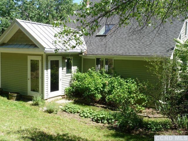 Foto del edificio - 125 Taconic Creek Rd