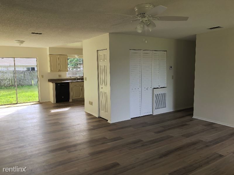 Building Photo - 4 br, 2 bath House - 612 64th Ave E