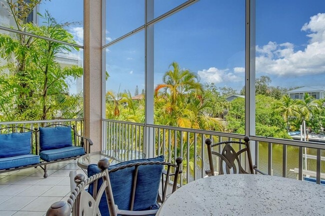 Foto del edificio - 4931 Oxford Dr