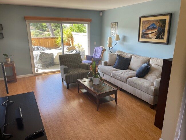 Foto del edificio - 1806 Eastwood Ln