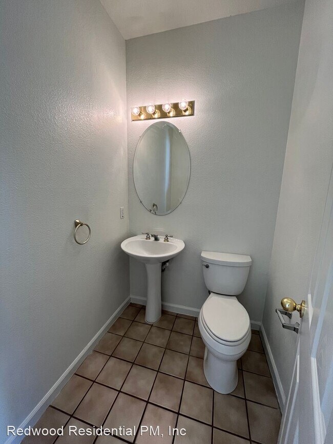 Foto del edificio - 3 br, 2.5 bath House - 1405 Woodside Circle