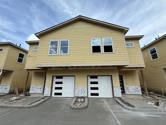 Building Photo - 3537 Alderfer St
