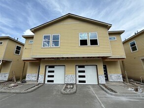 Building Photo - 3533 Alderfer St