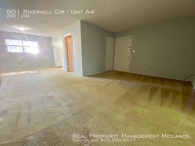 Building Photo - Cozy Condo Minutes from Downtown