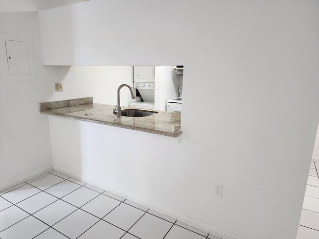 Building Photo - 15615 SW 74th Circle Dr