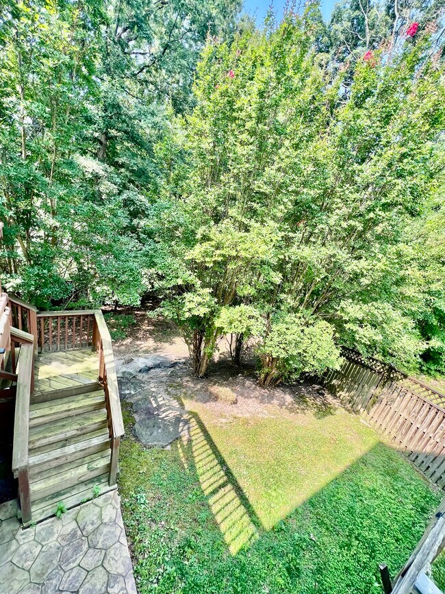 Building Photo - 1205 Aldershot Ct