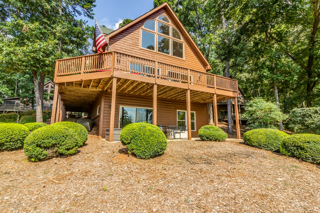 Escape to Serenity: Your Ohio Seneca Lake Park Adventure Awaits!