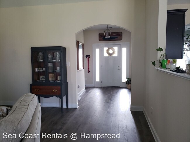 Building Photo - 3 br, 2 bath House - 409 Derrick Drive