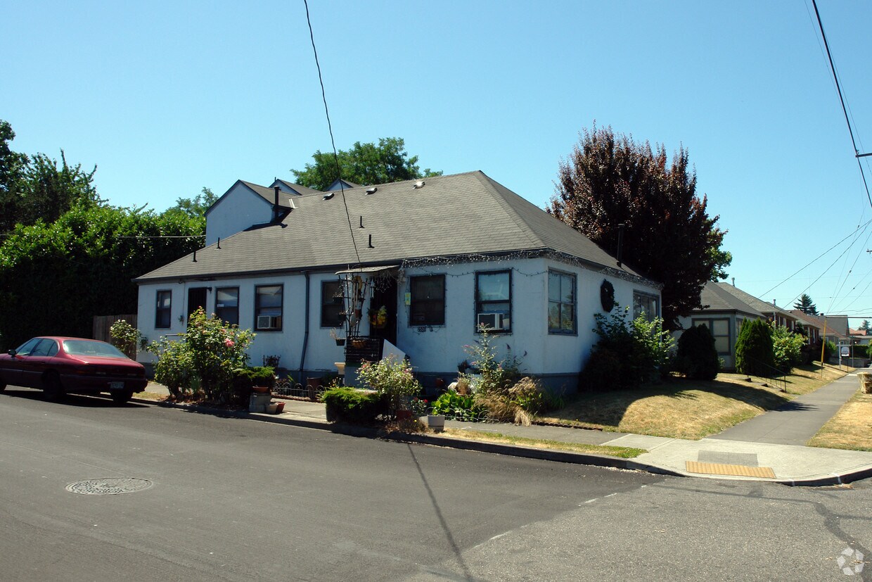 Foto del edificio - 2538 NE Killingsworth St