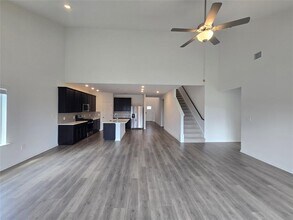 Building Photo - 715 Universal Dr