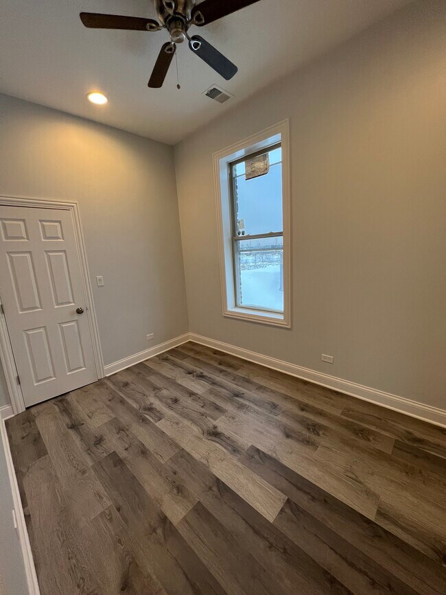 Dormitorio 2 - 1853 s Western ave